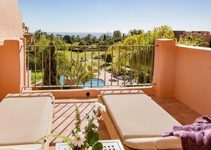 Seaview Luxury Penthouse 24 Hour Security And Underground Parking Estepona