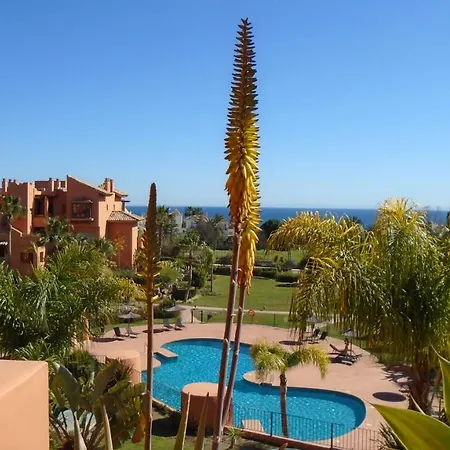 Apartmán Sea, Pool & Garden Views, Comfy New Golden Mile Penthouse Apartment 24 Hour Security And Underground Parking