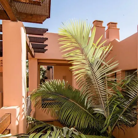 Sea, Pool & Garden Views, Comfy New Golden Mile Penthouse Apartment 24 Hour Security And Underground Parking Apartmán *