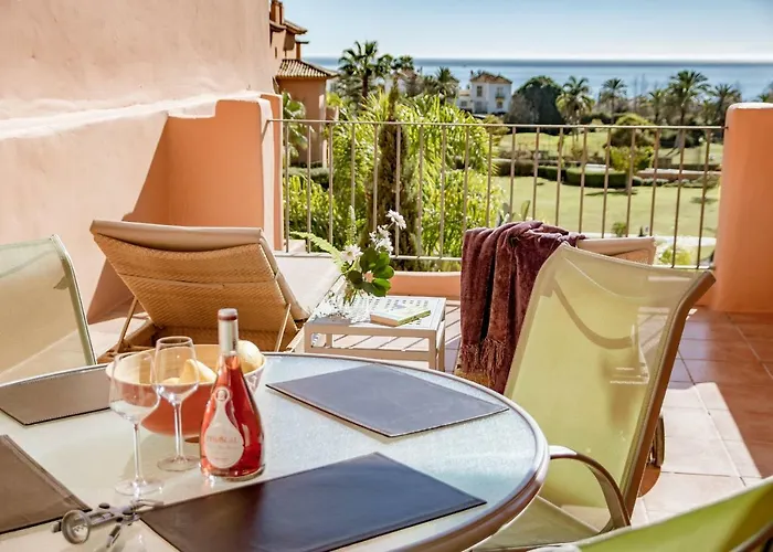 Seaview Luxury Penthouse 24 Hour Security And Underground Parking * Estepona