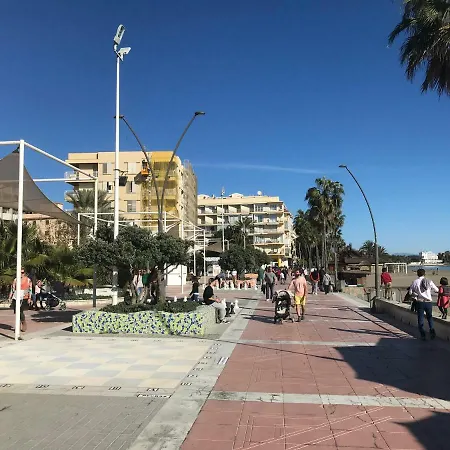 Seaview Luxury Penthouse 24 Hour Security And Underground Parking Lejlighed