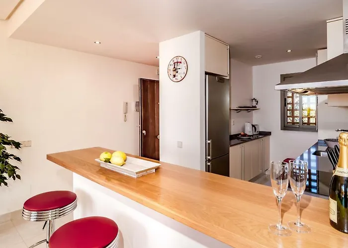 Appartement Seaview Luxury Penthouse 24 Hour Security And Underground Parking *